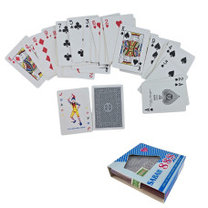 Карты игральные пластиковые (9,7х9х2,3 см)