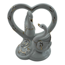 Лебеди с сердцем фарфор (11х11х7 см)