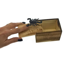 Скорпион в коробке (9,5х6х6,5 см)